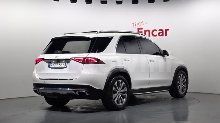 Mercedes-Benz GLE Class 2022 — 2