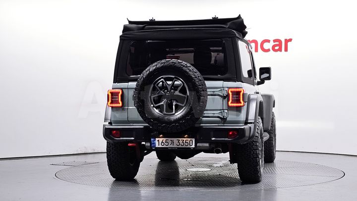 Jeep Wrangler 2024 — 3