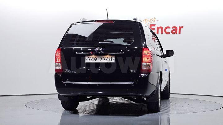 Kia Carnival 2012 — 4