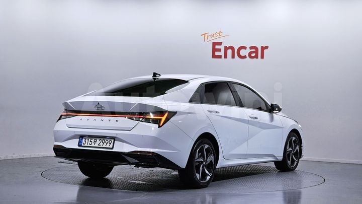 Hyundai Avante 2022 — 2