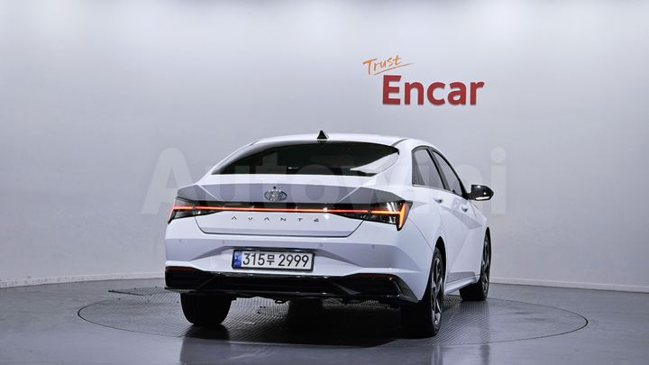 Hyundai Avante 2022 — 4