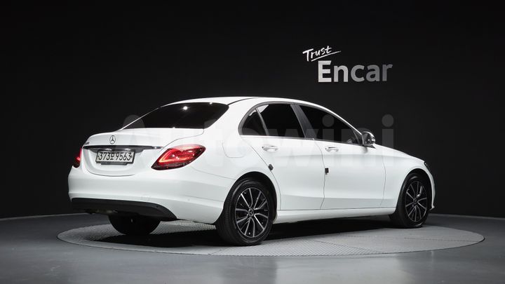 Mercedes-Benz C Class 2019 — 2
