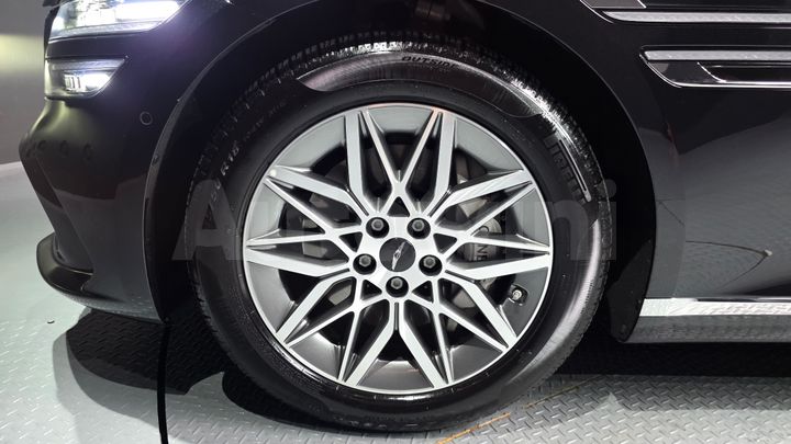 Genesis G80 2026 — 4
