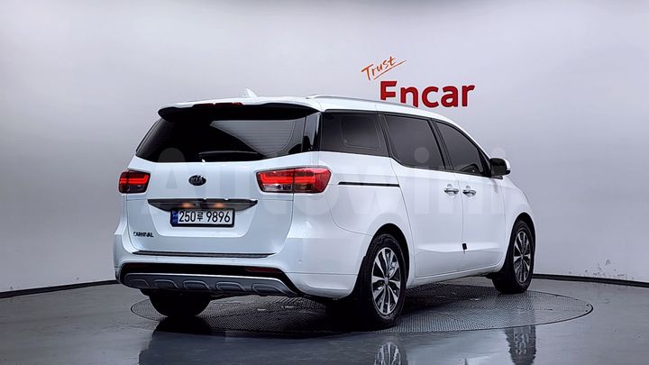 Kia Carnival 2018 — 2