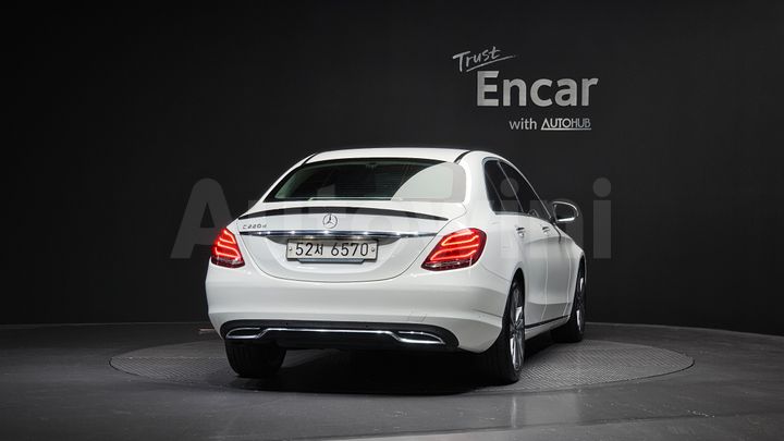 Mercedes-Benz C Class 2018 — 4