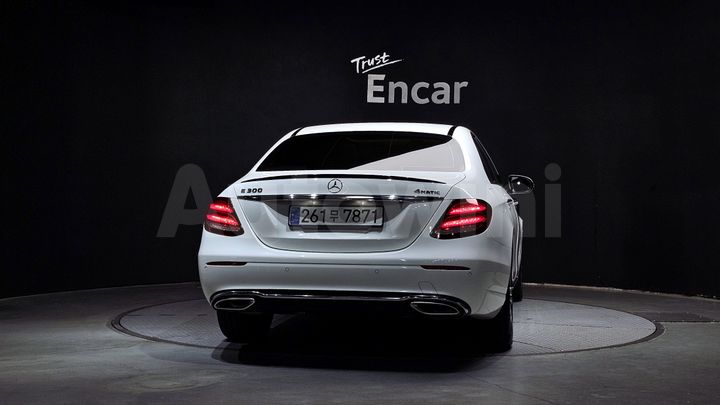 Mercedes-Benz E Class 2018 — 4