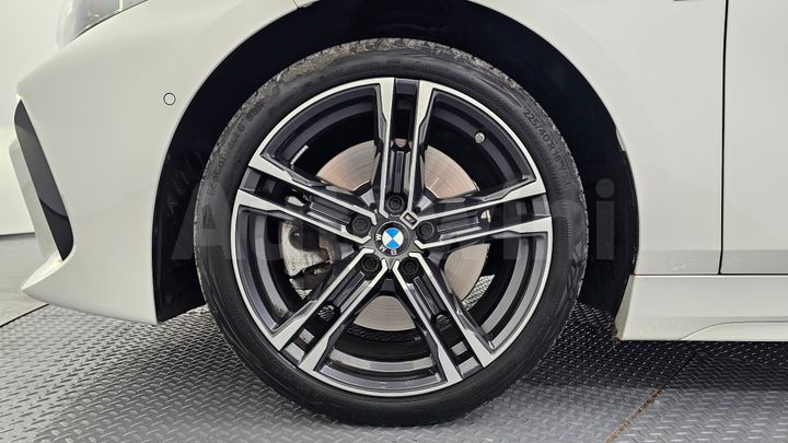 BMW 1 Series 2023 — 5