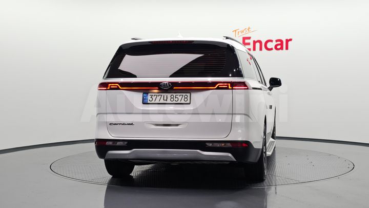 Kia Carnival 2021 — 4