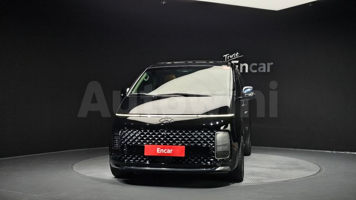 Hyundai Staria 2022 — 3