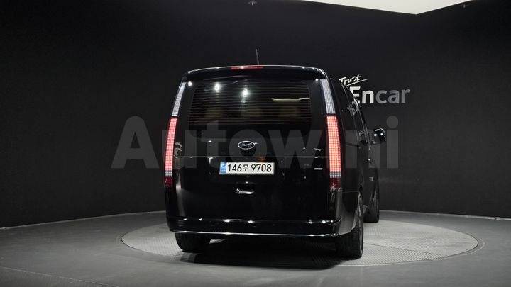 Hyundai Staria 2022 — 4