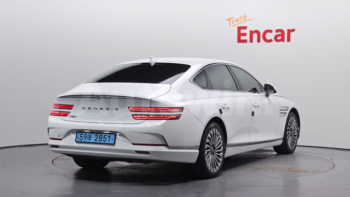 Genesis G80 2022 — 2