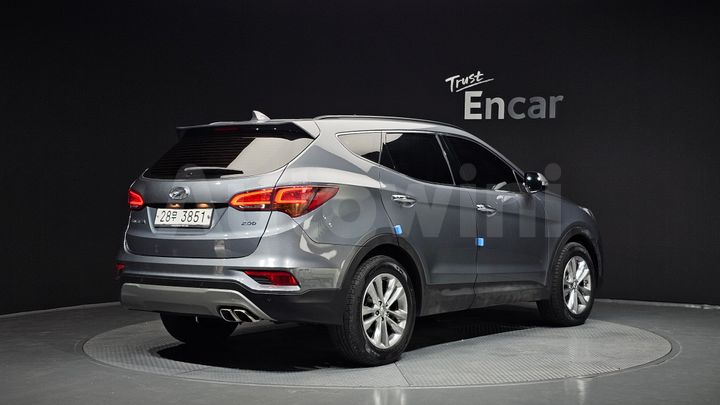 Hyundai SantaFe 2018 — 2