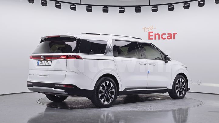 Kia Carnival 2021 — 2