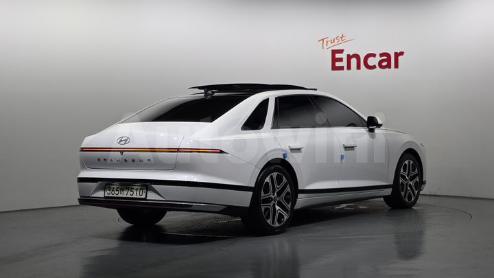 Hyundai Grandeur 2023 — 2