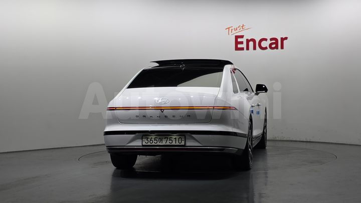 Hyundai Grandeur 2023 — 4