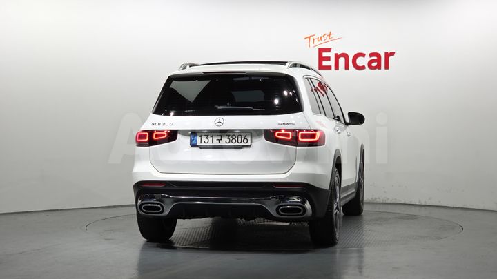 Mercedes-Benz GLB Class 2022 — 4