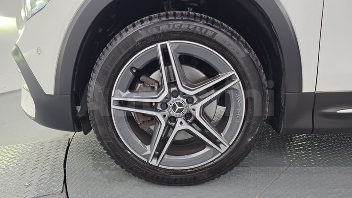 Mercedes-Benz GLB Class 2022 — 5