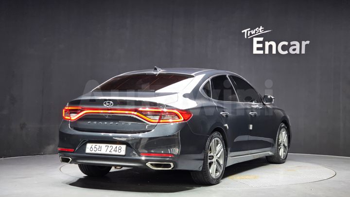 Hyundai Grandeur 2017 — 2