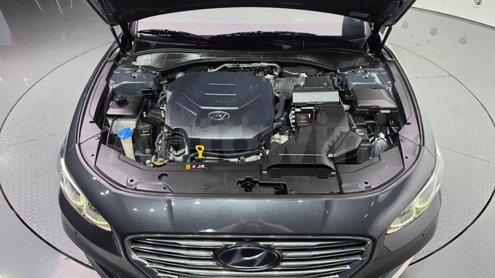 Hyundai Grandeur 2018 — 5