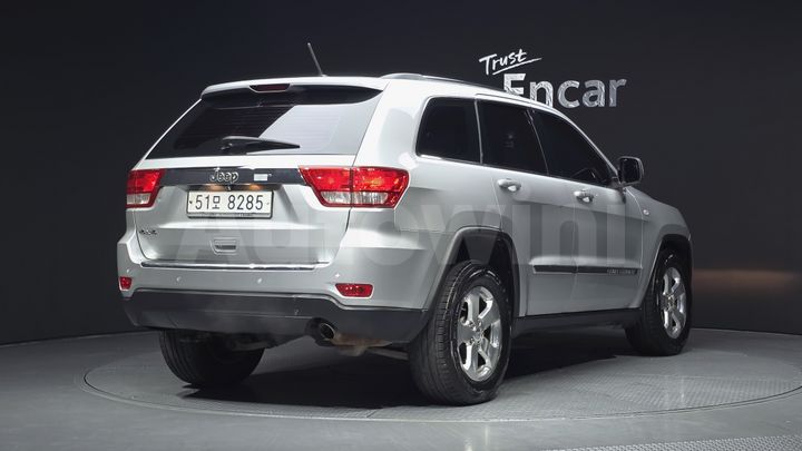 Jeep Cherokee 2011 — 2
