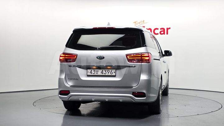 Kia Carnival 2019 — 4