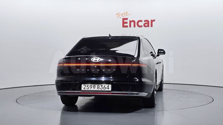 Hyundai Grandeur 2023 — 4