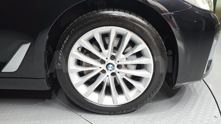 BMW 5 Series 2022 — 5
