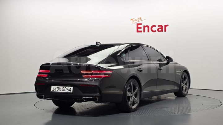 Genesis G80 2022 — 2