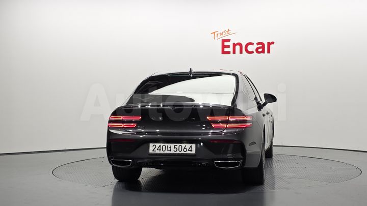 Genesis G80 2022 — 4