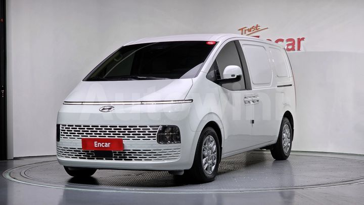 Hyundai Staria 2023 — 2