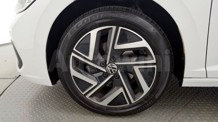 Volkswagen Jetta 2024 — 4