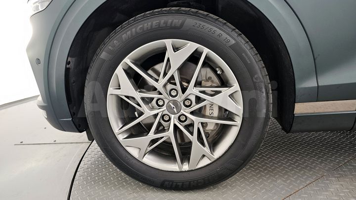 Genesis GV70 2023 — 4