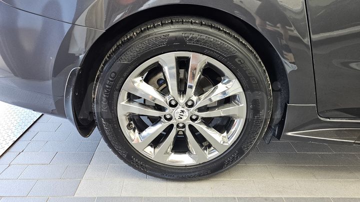 Kia Carnival 2018 — 5