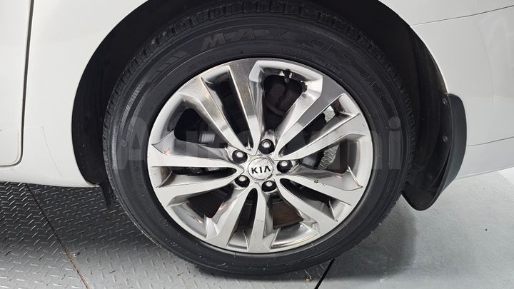 Kia Carnival 2017 — 5