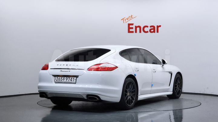 Porsche Panamera 2012 — 2