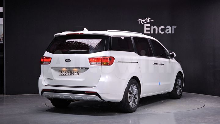 Kia Carnival 2017 — 2