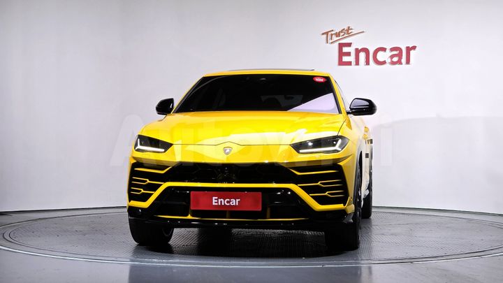 Lamborghini Urus 2021 — 3