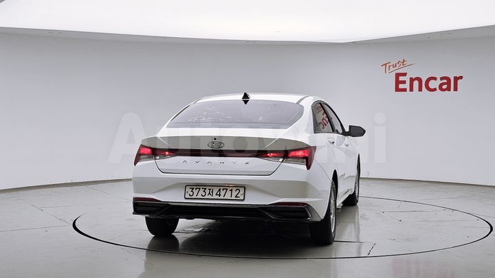 Hyundai Avante 2021 — 4