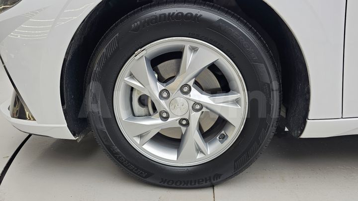 Hyundai Avante 2021 — 5