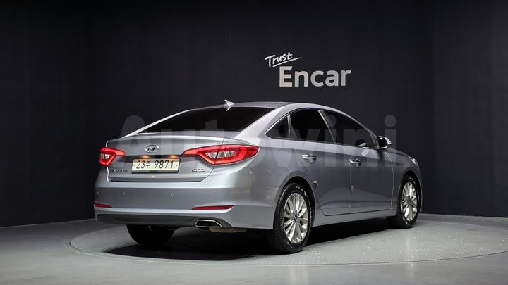 Hyundai Sonata 2015 — 2