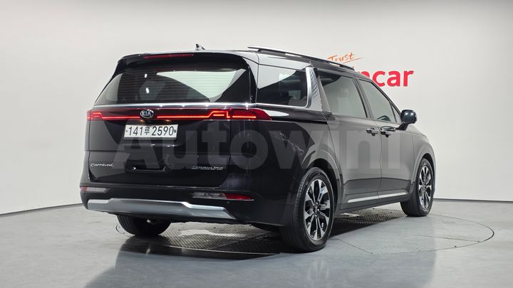 Kia Carnival 2021 — 2