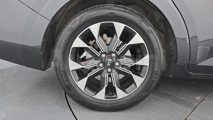 Kia Carnival 2021 — 5