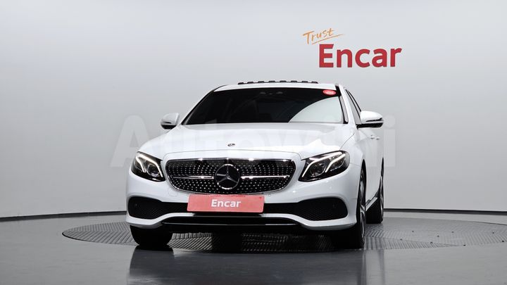 Mercedes-Benz E Class 2017 — 3
