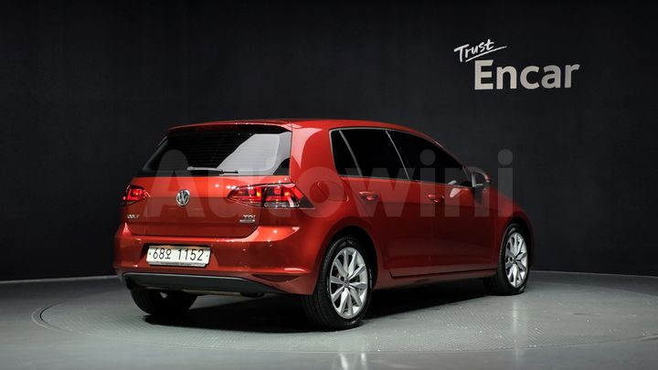Volkswagen Golf 2013 — 2