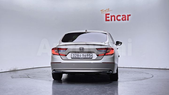 Honda Accord 2018 — 4
