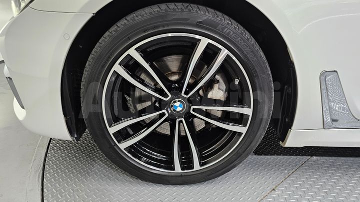BMW 7 Series 2018 — 5