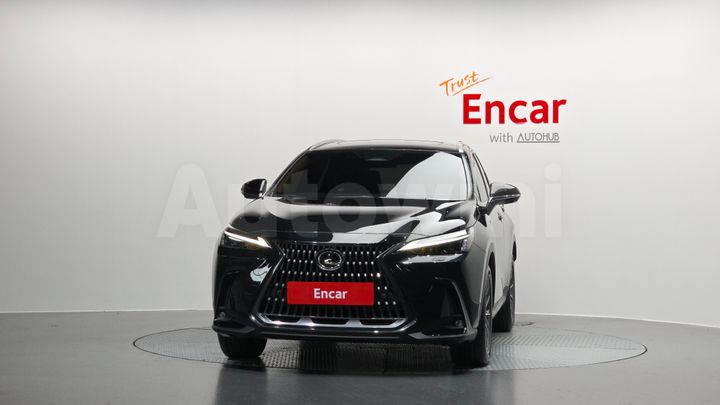 Lexus NX 2025 — 3
