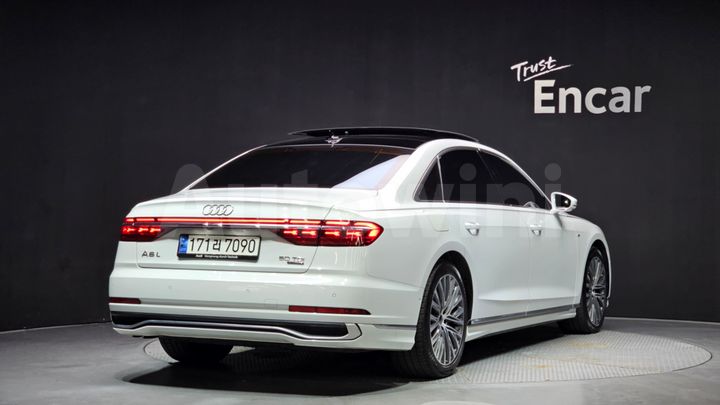 Audi A8 2023 — 2