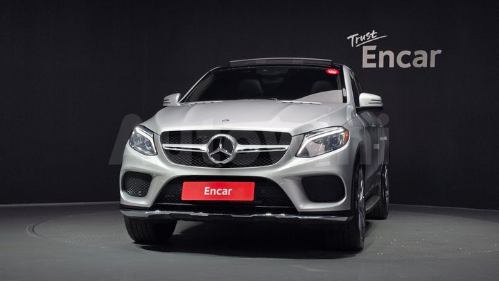 Mercedes Benz GLE Class 2017 — 3
