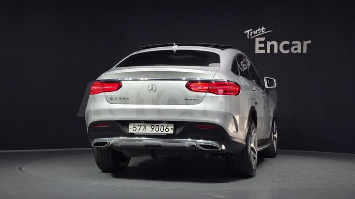 Mercedes Benz GLE Class 2017 — 4